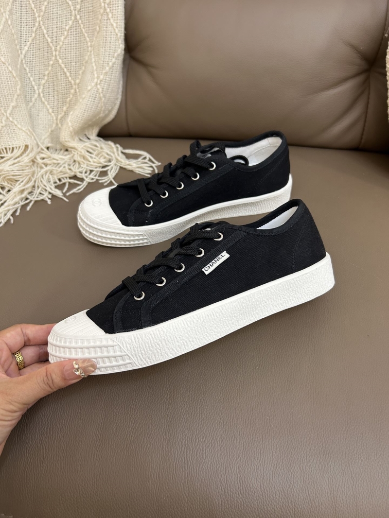 Ch**el sneakers